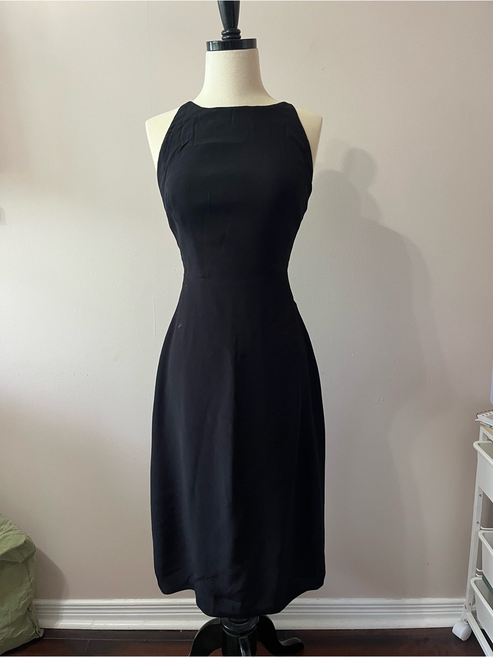 Wilfred Black Sleeveless Midi Dress